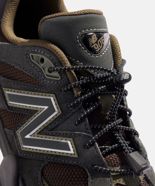 NEW BALANCE（ニューバランス）の「90/60（スニーカー・メンズ・ブラウン/グレー・25.0cm/28.5cm/24.5cm/27.5cm/23.5cm/25.5cm/23.0cm/30.0cm/29.0cm/26.0cm/28.0cm/27.0cm/24.0cm/22.5cm/26.5cm）」の15枚目の写真