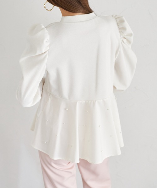 tocco closet（トッコ　クローゼット）の「【ZOZO限定】パール付きペプラムプルオーバー（Tシャツ/カットソー・レディース・オフホワイト/ブラック・M）」の9枚目の写真
