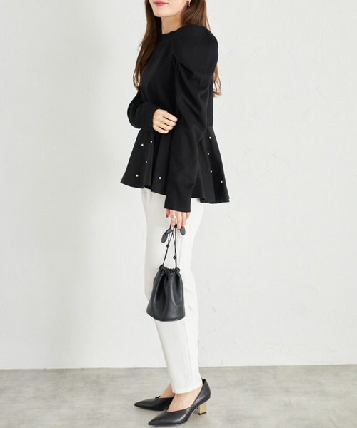 tocco closet（トッコ　クローゼット）の「【ZOZO限定】パール付きペプラムプルオーバー（Tシャツ/カットソー・レディース・オフホワイト/ブラック・M）」の14枚目の写真