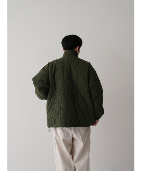 Bargiee（バージー）の「STANDCOLLAR QUILTING BLOUSON（ブルゾン・メンズ・アイボリー/ブラック・FREE）」の6枚目の写真