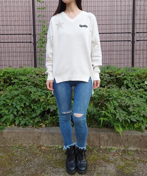CRYSTAL BALL（クリスタルボール）の「STARニットVネック（ニット/セーター・レディース・ホワイト・FREE）」の8枚目の写真
