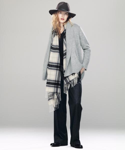 23区（ニジュウサンク）の「【VERY11月号掲載商品】アルパカウールバルキー ニットカーディガン（カーディガン/ボレロ・レディース・ライトグレー系/ブラウン系/ネイビー系・44/46）」の18枚目の写真