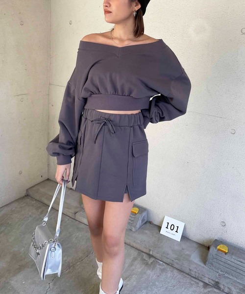 SPIRALGIRL（スパイラルガール）の「スウェットオフショルトップス（スウェット・レディース・ホワイト/グレー/カーキ・FREE）」の12枚目の写真