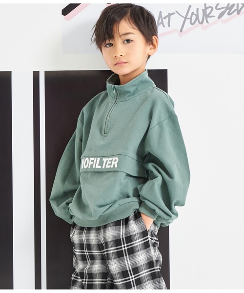 ANAP kids（アナップキッズ）の「ハーフジップバックロゴミニ裏毛トレーナー【親子お揃い】（スウェット・キッズ・オフホワイト/カーキ/ブラック・110cm/120cm/130cm）」の10枚目の写真