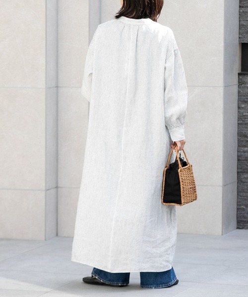 FORK&SPOON(フォークアンドスプーン)の「FORK&SPOON フレンチリネンヨーク切替ギャザーワンピース(ワンピース・レディース・ブルー系その他/ストライプ/ブラック・1/2)」の21枚目の写真