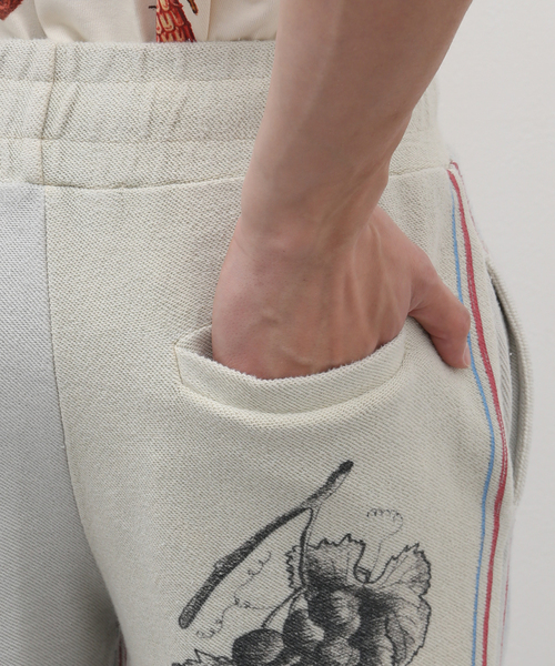 EDIFICE(エディフィス)の「【untitled artworks / アンタイトルドアートワークス】Sweat Reversed Double(スウェットパンツ・メンズ・アイボリー・SMALL)」の8枚目の写真