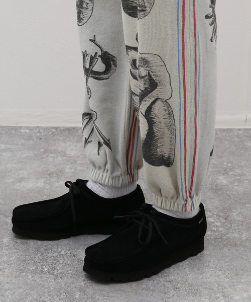 untitled artworks / アンタイトルドアートワークス】Sweat