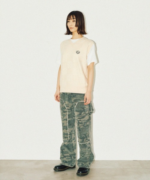 FCMM(エフシーエムエム)の「BLOCK KNIT VEST/ブロックニットベスト(ベスト・メンズ・アイボリー/グレー/ピンク・MEDIUM/LARGE)」の6枚目の写真