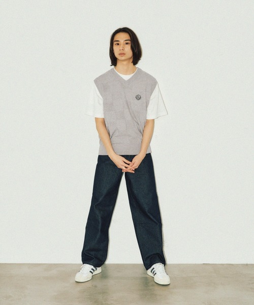FCMM(エフシーエムエム)の「BLOCK KNIT VEST/ブロックニットベスト(ベスト・メンズ・アイボリー/グレー/ピンク・MEDIUM/LARGE)」の11枚目の写真