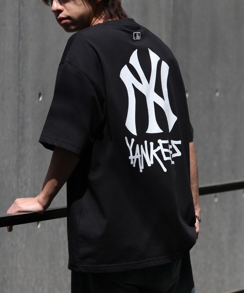 MLB Korea（エムエルビーコリア）の「【MLB KOREA/エムエルビーコリア】ベーシックビッグロゴ オーバーフィット ショートスリーブTシャツ（Tシャツ/カットソー・メンズ・ホワイト/ブラック・M/L/XL/2XL）」の11枚目の写真