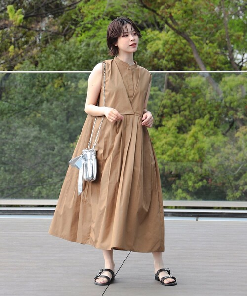 Ray BEAMS（レイビームス）の「Ray BEAMS / プリーツ キリカエ ノースリーブ ワンピース（ワンピース・レディース・サックスブルー/ブラック/ブラウン系その他5・1/0）」の17枚目の写真