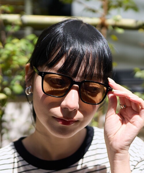 FREAK'S STORE（フリークスストア）の「UVカットスクエアアイウエア（サングラス・レディース・ブラック/オリーブ/その他16・ONE SIZE）」の2枚目の写真