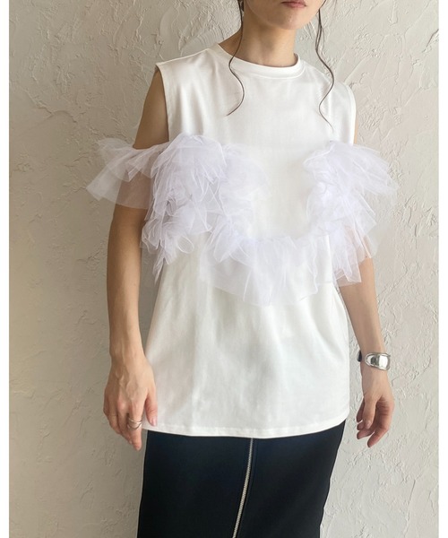 She's Closet(シーズクローゼット)の「2WAYオープンショルダーシアーフリルチュールドッキングTシャツ(Tシャツ/カットソー・レディース・ブラック/オフホワイト/杢グレー・FREE)」の16枚目の写真