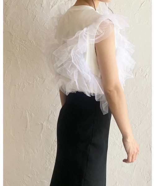 She's Closet(シーズクローゼット)の「2WAYオープンショルダーシアーフリルチュールドッキングTシャツ(Tシャツ/カットソー・レディース・ブラック/オフホワイト/杢グレー・FREE)」の5枚目の写真