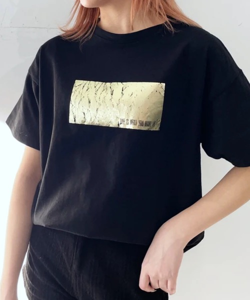 ANOTHER S(アナザーエス)の「箔プリントシルバーヴィンテージプリントTシャツ(Tシャツ/カットソー・レディース・ブラック×シルバー/ホワイト×シルバー/ホワイト×ゴールド/ブラック×ゴールド・FREE)」の4枚目の写真