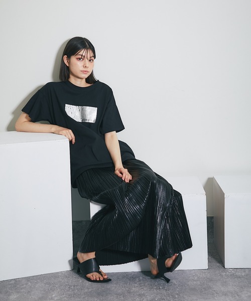ANOTHER S(アナザーエス)の「箔プリントシルバーヴィンテージプリントTシャツ(Tシャツ/カットソー・レディース・ブラック×シルバー/ホワイト×シルバー/ホワイト×ゴールド/ブラック×ゴールド・FREE)」の14枚目の写真