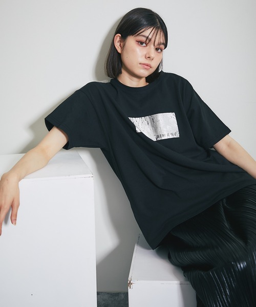 ANOTHER S(アナザーエス)の「箔プリントシルバーヴィンテージプリントTシャツ(Tシャツ/カットソー・レディース・ブラック×シルバー/ホワイト×シルバー/ホワイト×ゴールド/ブラック×ゴールド・FREE)」の19枚目の写真
