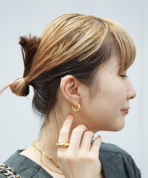 Rouge vif la cle(ルージュヴィフラクレ)の「【sauvage peau】キルティングデザイン ピアス / 両耳(ピアス(両耳用)・レディース・シルバー/ゴールド・フリー)」の4枚目の写真