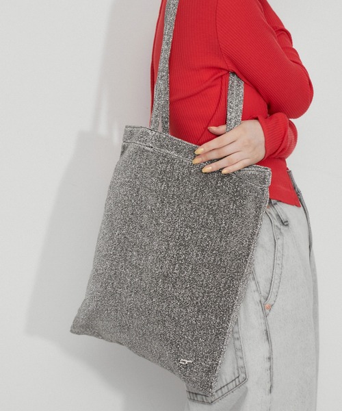 ADAM ET ROPE'（アダムエロペ）の「【サステナブル】キラキララメトート（トートバッグ・レディース・シルバー/ブラック/ピンク/ゴールド・FREE）」の3枚目の写真