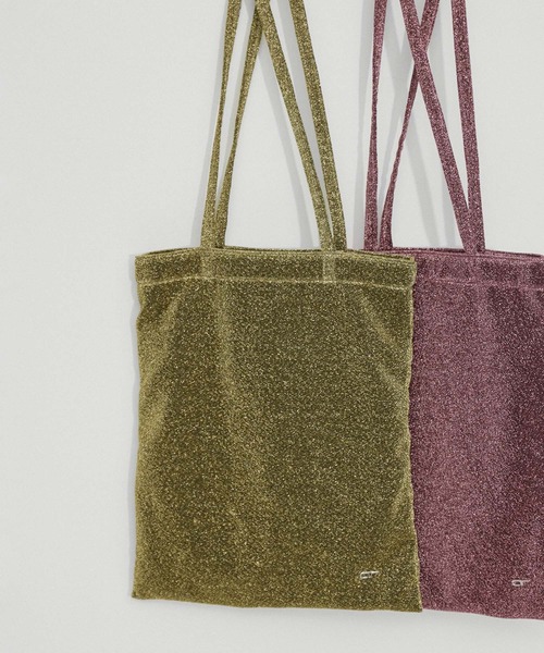 ADAM ET ROPE'（アダムエロペ）の「【サステナブル】キラキララメトート（トートバッグ・レディース・シルバー/ブラック/ピンク/ゴールド・FREE）」の4枚目の写真