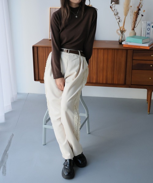 LAFFMO（ラフモ）の「サイドフリルパンツ（その他パンツ・レディース・アイボリー/ブラック・F）」の5枚目の写真