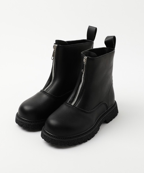 URBAN CHERRY(アーバンチェリー)の「フロントジップショートブーツ(ブーツ・キッズ・ブラック・19.0cm/18.5cm/18.0cm/17.0cm/22.0cm/21.0cm/20.5cm/19.5cm)」の2枚目の写真