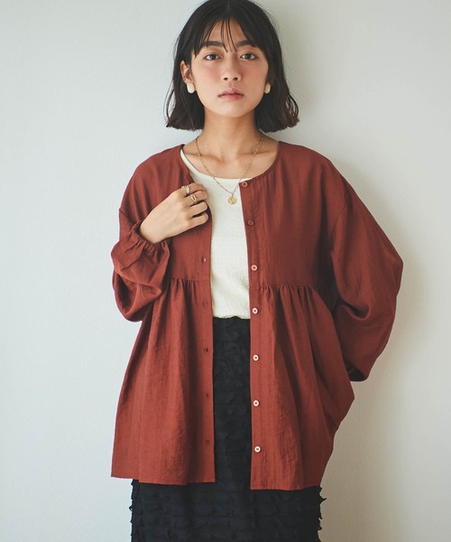 mil(ミル)の「【150㎝前後の小柄さんサイズ】前後2WAYチュニックブラウス(シャツ/ブラウス・レディース・ブラック/ホワイト/エンジ・ONE SIZE)」の3枚目の写真