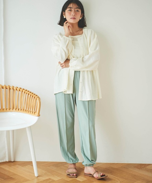 mil(ミル)の「【150㎝前後の小柄さんサイズ】前後2WAYチュニックブラウス(シャツ/ブラウス・レディース・ブラック/ホワイト/エンジ・ONE SIZE)」の4枚目の写真