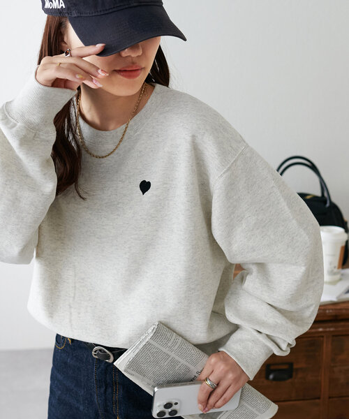 【セール】【WEB限定/新色追加】ハート刺繍スウェット（Tシャツ/カットソー）｜DISCOAT（ディスコート）