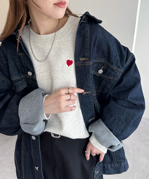 DISCOAT(ディスコート)の「【WEB限定/新色追加】ハート刺繍スウェット(スウェット・レディース・ネイビー/ライトベージュ/チャコールグレー/ベージュ/オフホワイト/ブラウン/ライトグレー/ブラック・MEDIUM)」の14枚目の写真