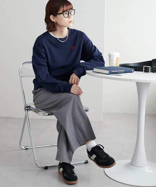 ディスコボールハートスウェット（ブラック） セール】【WEB限定/新色追加】ハート刺繍スウェット（スウェット