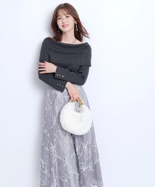 JUSGLITTY(ジャスグリッティー)の「レディオフショルニット(ニット/セーター・レディース・ブラック/チャコールグレー/ベージュ・2)」の7枚目の写真