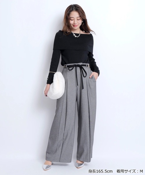 JUSGLITTY(ジャスグリッティー)の「レディオフショルニット(ニット/セーター・レディース・ブラック/チャコールグレー/ベージュ・2)」の17枚目の写真