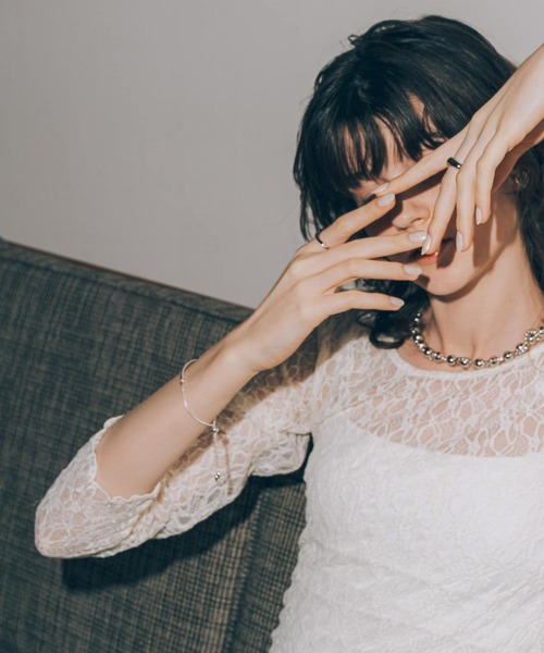 SMELLY(スメリー)の「カーブプレートスライドブレスレット(ブレスレット・レディース・シルバー・-)」の8枚目の写真