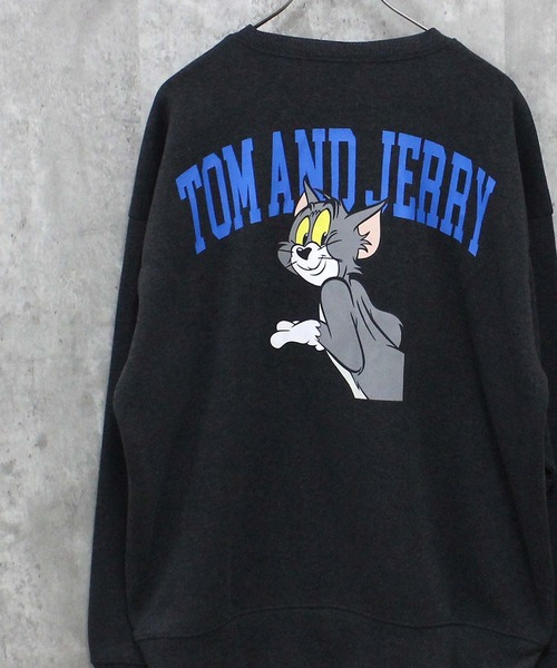 Tom&Jerry(トムアンドジェリー)の「TOM&JERRY トム&ジェリー 裏起毛 ピリング加工 バックプリント BIG スウェット(スウェット・メンズ・チャコール/ブラック/杢グレー/アイボリー系/ベージュ/ネイビー/グレー系/グレー系1/グレー系2/アイボリー系1/ブラック系/ヘザーチャコール/グレイッシュベージュ/グリーン系/グリーン/オートミール・M/L/XL)」の2枚目の写真
