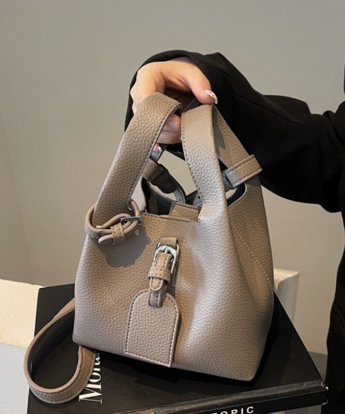 Ritzy(リッツィー)の「ポーチ付き バケット ショルダーバッグ(ショルダーバッグ・レディース・ブラック/グレイッシュベージュ/ブラウン・FREE)」の12枚目の写真