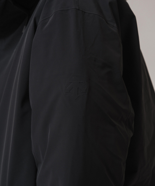 DESCENTE ALLTERRAIN（デサント　オルテライン）の「DESCENTE ALLTERRAIN 水沢ダウン INVISIBLE  DOWN COAT INV-07L（ダウンジャケット/コート・メンズ・ブラック・MEDIUM/LARGE/X-LARGE）」の19枚目の写真