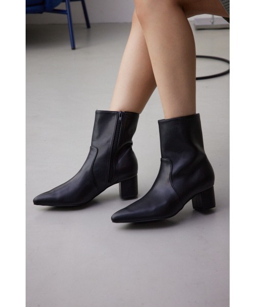 AZUL by moussy(アズールバイマウジー)の「ポインテッドトゥカバーロングブーツ(ブーツ・レディース・ブラック・LARGE/MEDIUM/SMALL)」の2枚目の写真