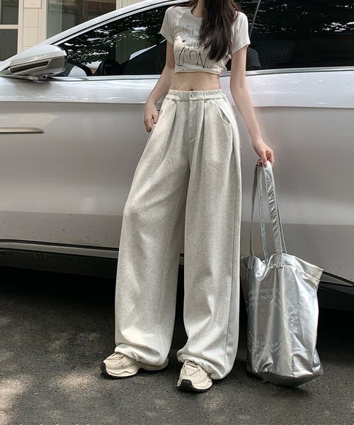 aimoha(アイモハ)の「リラックスワイドスウェットパンツ(スウェットパンツ・レディース・ライトグレー/ブラック・SMALL/MEDIUM/LARGE)」の1枚目の写真