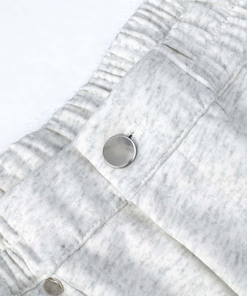 aimoha(アイモハ)の「リラックスワイドスウェットパンツ(スウェットパンツ・レディース・ライトグレー/ブラック・SMALL/MEDIUM/LARGE)」の18枚目の写真