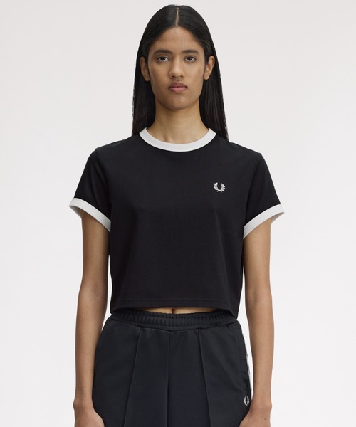 FRED PERRY(フレッドペリー)の「Cropped Ringer T-Shirt/クロップドTシャツ(Tシャツ/カットソー・レディース・グリーン/ホワイト/ピンク/ネイビー/マルーン/ブラック・10)」の21枚目の写真