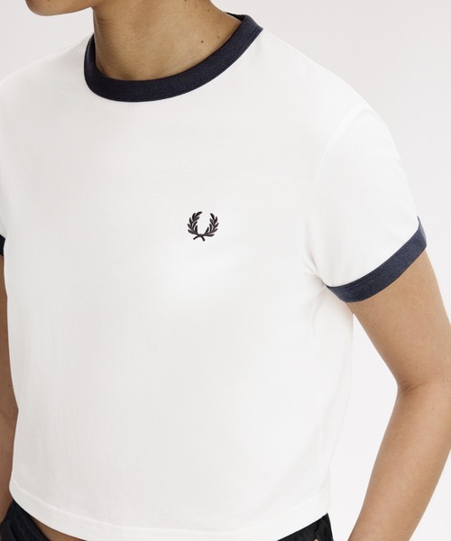 FRED PERRY（フレッドペリー）の「Cropped Ringer T-Shirt／クロップドＴシャツ（Tシャツ/カットソー・レディース・グリーン/ホワイト/ピンク/ネイビー/マルーン/ブラック・10）」の7枚目の写真