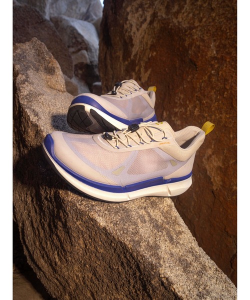 ECCO(エコー)の「ECCO バイオム 2.2 本革 メンズ アスレジャースニーカー(スニーカー・メンズ・グレー系その他・41/42/43)」の4枚目の写真
