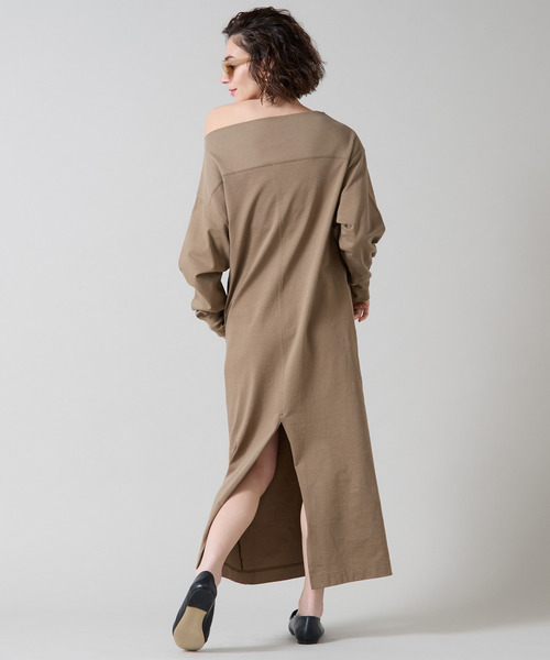 Liesse（リエス）の「オフショルダーロングワンピース（ワンピース・レディース・モカ/チャコールグレー・FREE）」の9枚目の写真