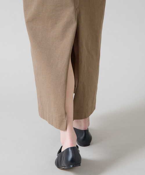 Liesse（リエス）の「オフショルダーロングワンピース（ワンピース・レディース・モカ/チャコールグレー・FREE）」の14枚目の写真