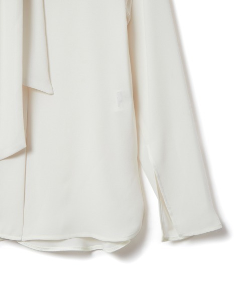 CINOH（チノ）の「CINOH(チノ) BLACK FORMAL BOWTIE BLOUSE（シャツ/ブラウス・レディース・アイボリー・38/36）」の3枚目の写真