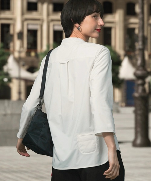 AIGLE（エーグル）の「速乾 SOLOTEX ワンポイントロゴ ロングスリーブプルオーバーノーカラーシャツ（シャツ/ブラウス・レディース・ホワイト/ダークブルー/ベージュ・36/40/34/38）」の14枚目の写真