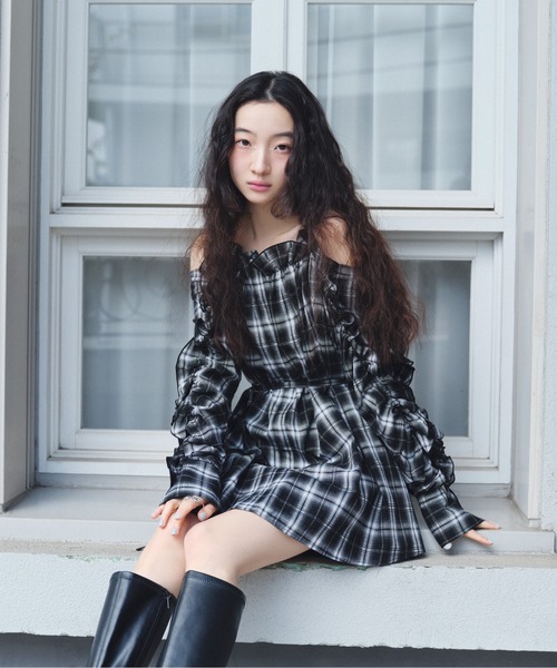 美ライン【BCBGMAXAZRIA】プリーツフリルミニワンピース ドレス M セール】オンブレチェックフリルミニワンピース 325862