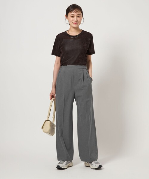 green label relaxing（グリーンレーベルリラクシング）の「【WEB限定】＜at ease＞オルマイ ワイド パンツ -マシンウォッシャブル・ストレッチ・帯電防止-（その他パンツ・レディース・ベージュ/ネイビー/ブラック/グレー・SHORT/34/36/38/40/42/TALL）」の16枚目の写真