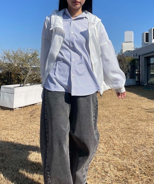 AS KNOW AS plus（アズノゥアズプラス）の「●【軽量】フーディボリュームシアーブルゾン（ブルゾン・レディース・アイボリー/ブラック/グレイッシュベージュ/ブルー・FREE）」の11枚目の写真